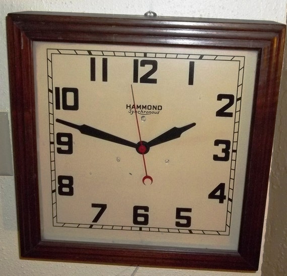 Vintage Hammond Synchronous Electric Wall Clock 1940's or