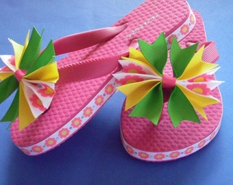 Retro Flower Bowtique Flip Flops - Pinwheel Bows...Youth Size 8/9...Ready to Ship