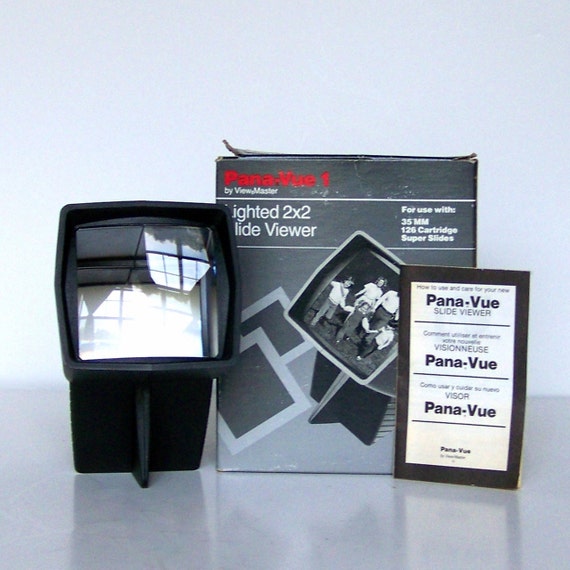 Vintage View Master Pana-Vue Lighted Single 2x2 Slide Viewer
