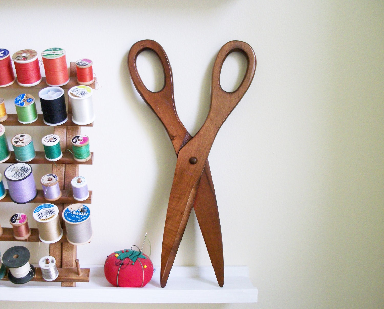 kitchen scissors with wall hanger