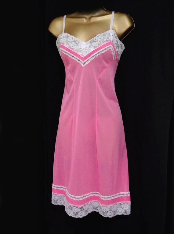 1960s vintage xl slip plus size pleated pink full slip
