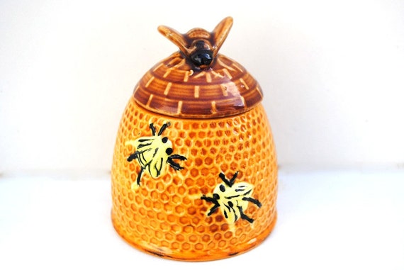 Vintage Arnel's Ceramic Honey Pot with by retrotreasurehunters