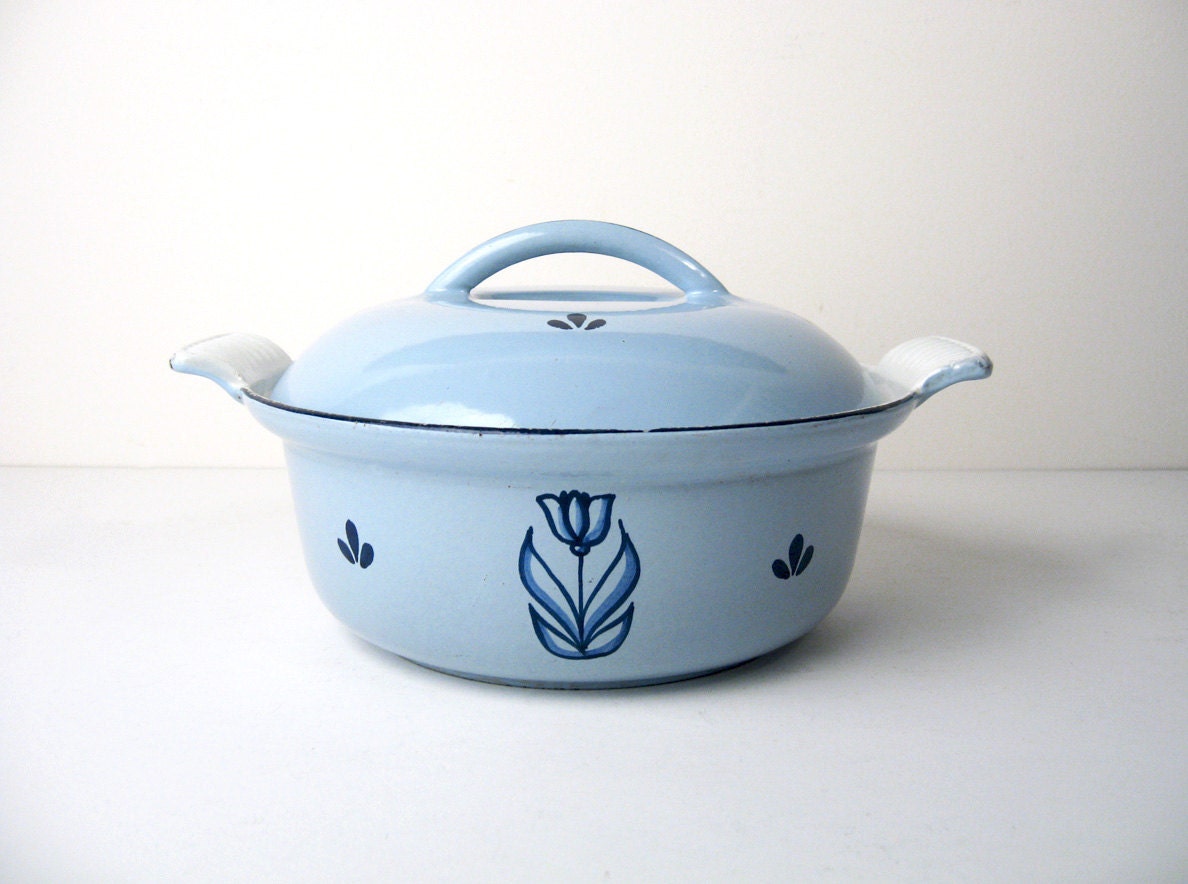 Dutch Enamel Cast Iron Casserole Dish DRU Holland Enamelware