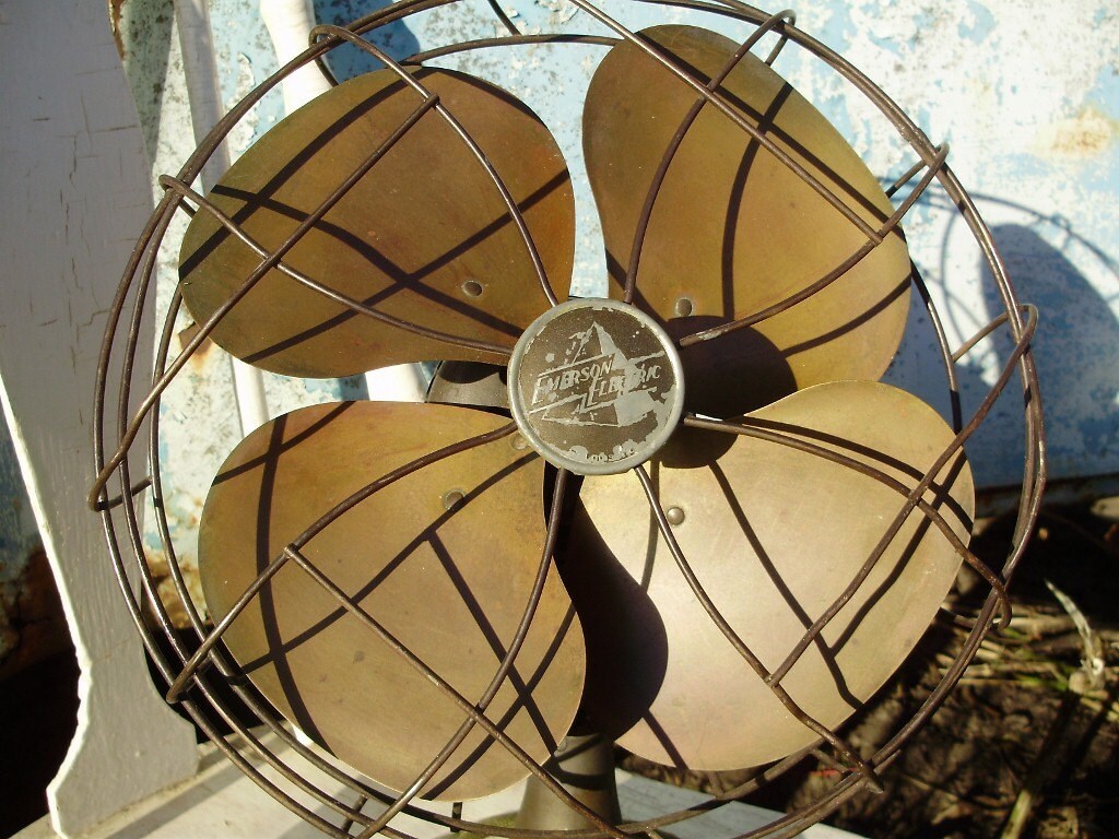 Vintage Emerson Electric Brass Oscilating Fan 6250 D