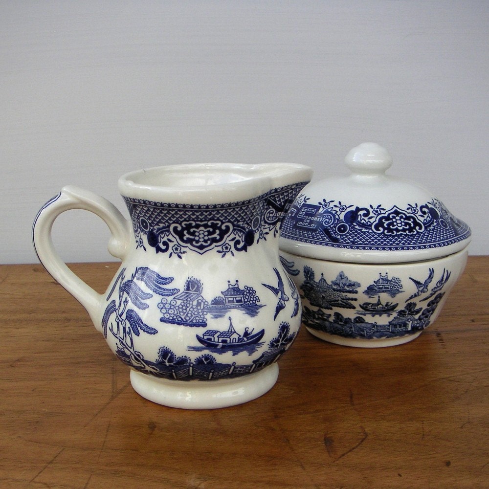 Churchill Blue Willow Sugar and Creamer Set