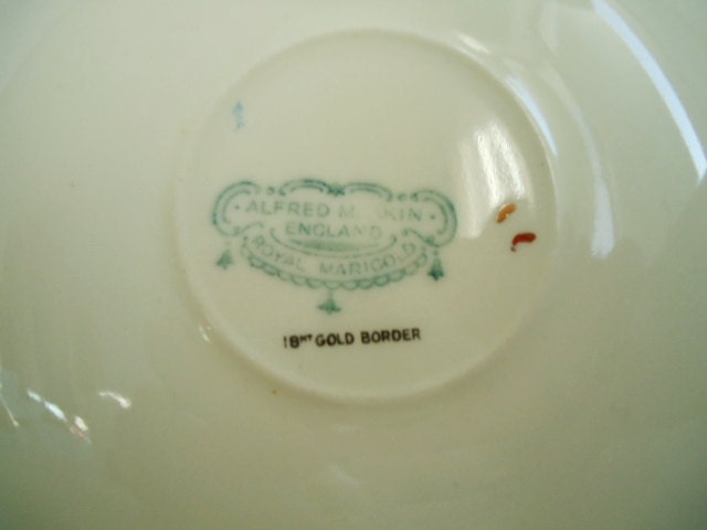 Fortune Telling Tea Cups and Saucers Meakin Cup of Knowledge