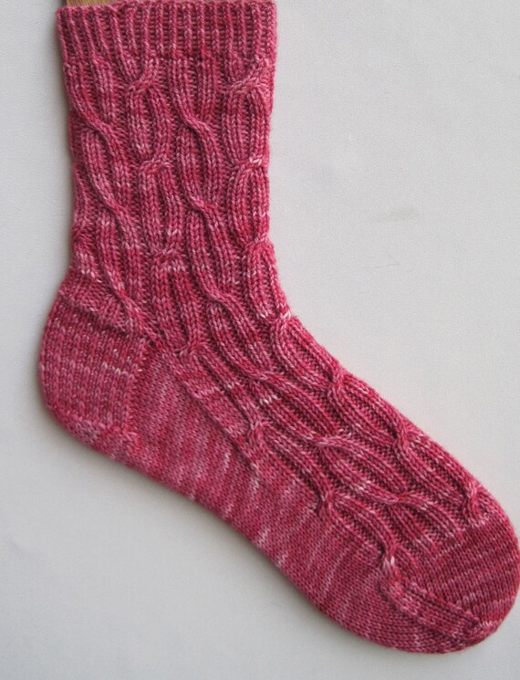 Knit Sock Pattern: Easy Cable Ribbed Socks Knitting Pattern