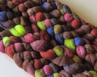 Mixed BFL and tussah silk spinning top Futterwacken, roving, blue faced leicester