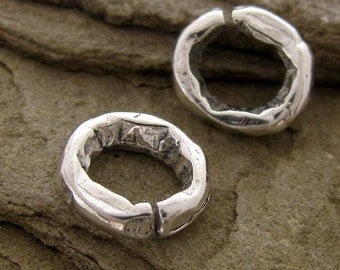 Artisan Jump Rings in Sterling Silver - Thick n Chunky Connectors - Open 8.5mm - 12 Gauge - 2 Links AC141