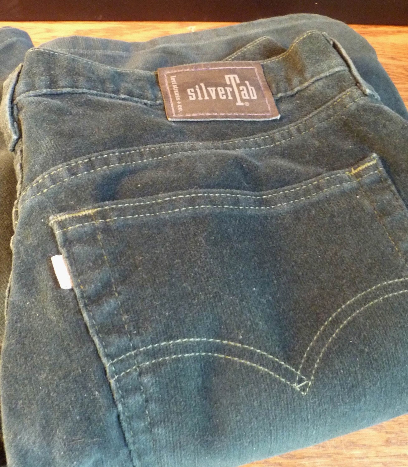 vintage LEVI's Baggy brushed corduroy jeans/pants forest