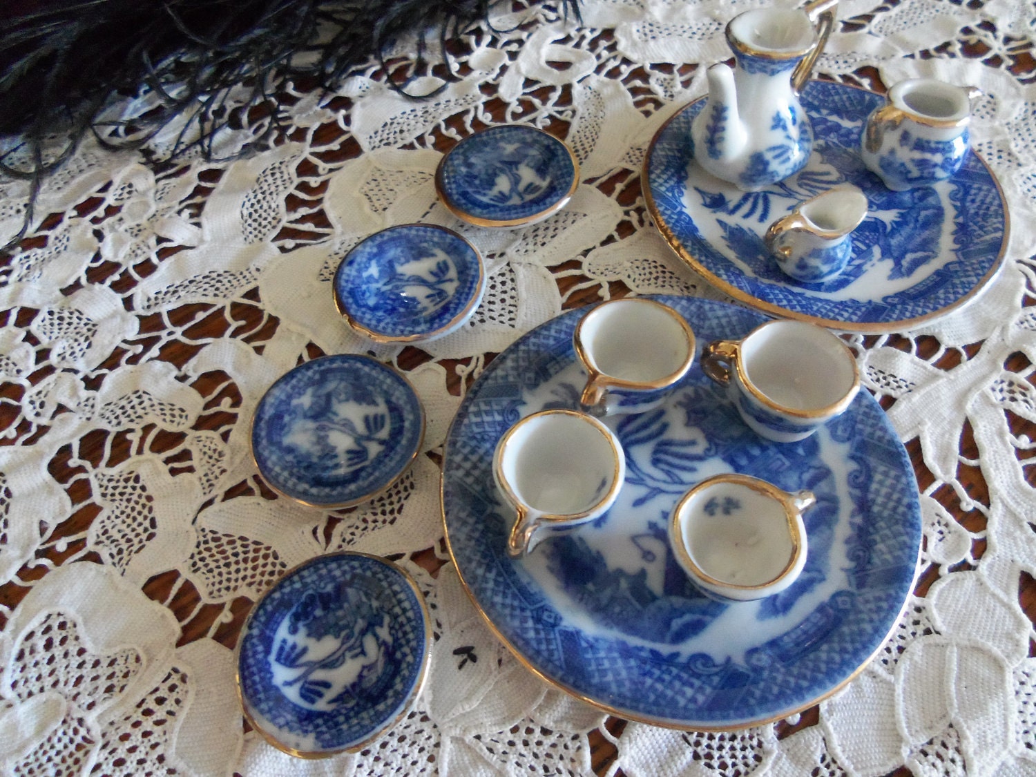 Vintage Blue Willow China Dollhouse Dish Set13 pieces doll
