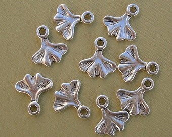 Antique Silver Ginko Leaf Pendant Charm- 20 pcs.