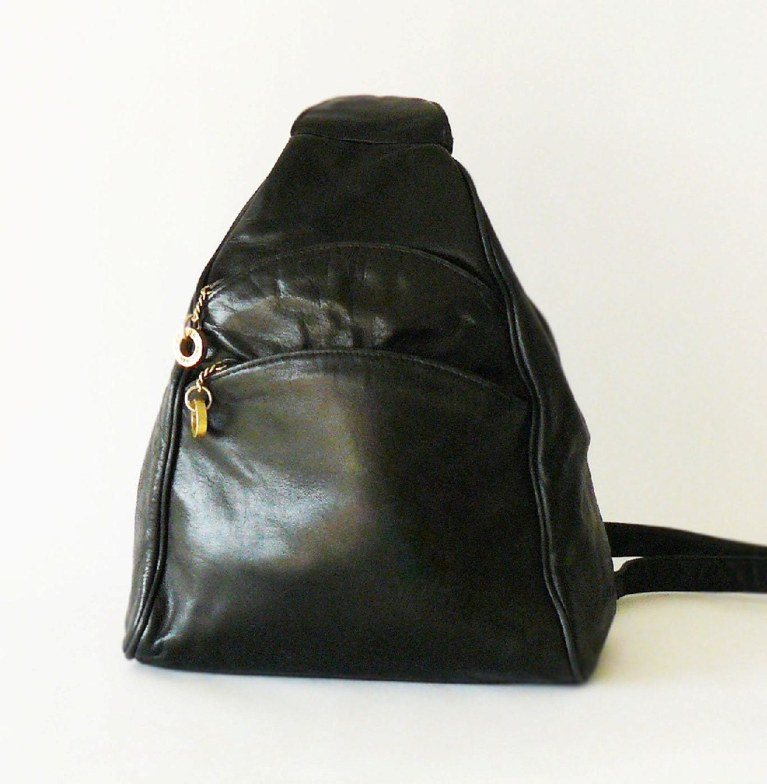 Vintage Perlina New York Soft Black Leather Backpack by belmodo