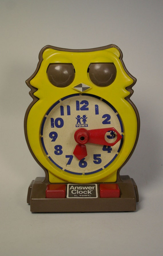 Vintage Owl Tomy Answer Clock Learning Tool 1975