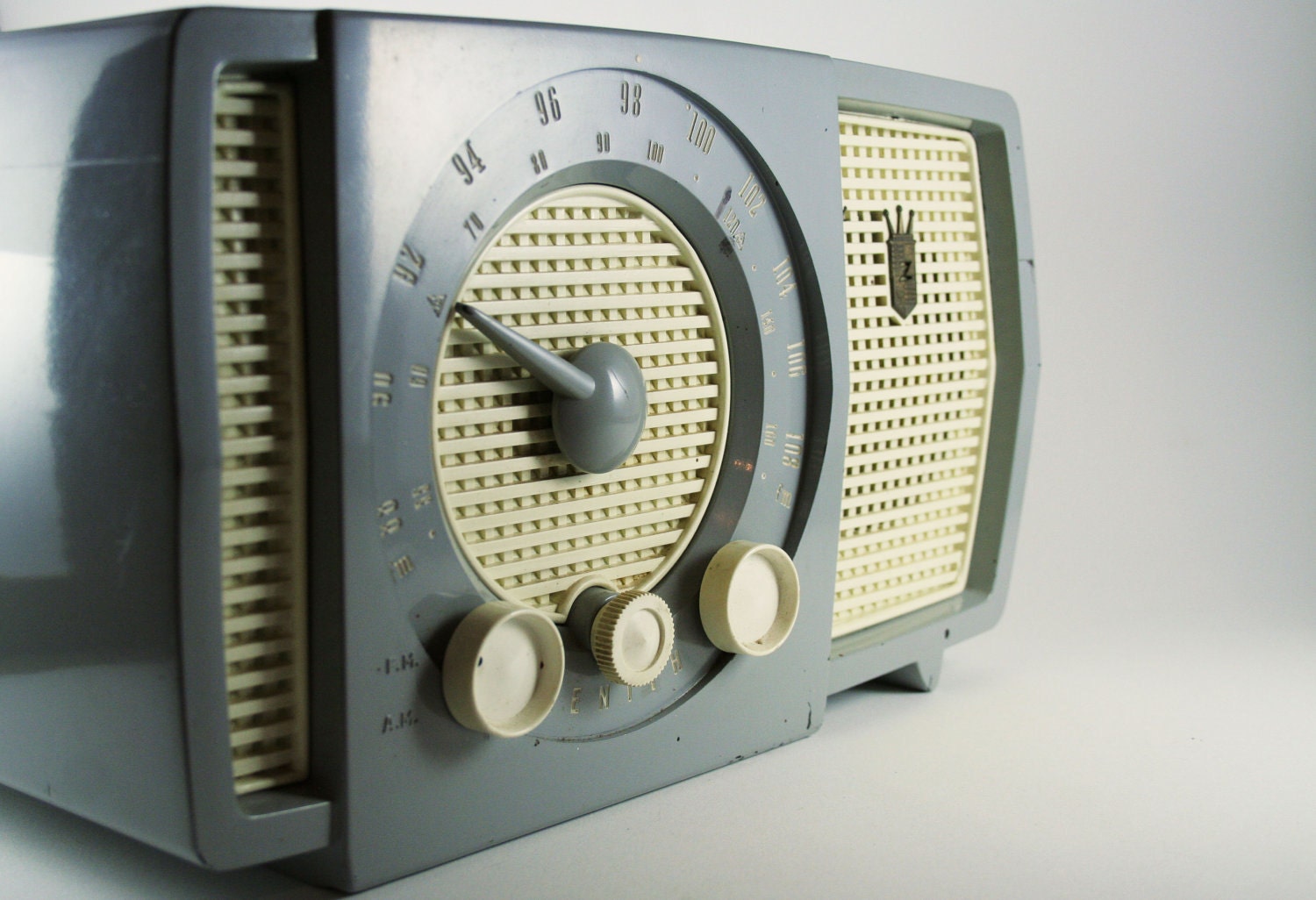 Zenith Bakelite Radio 1950s