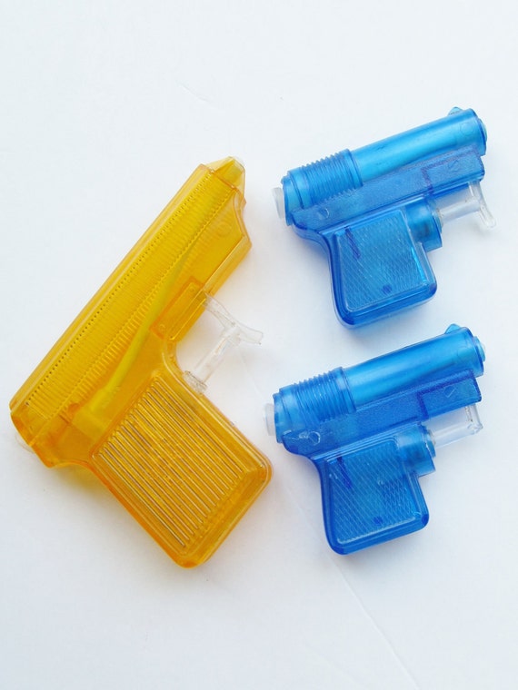 toy squirt guns