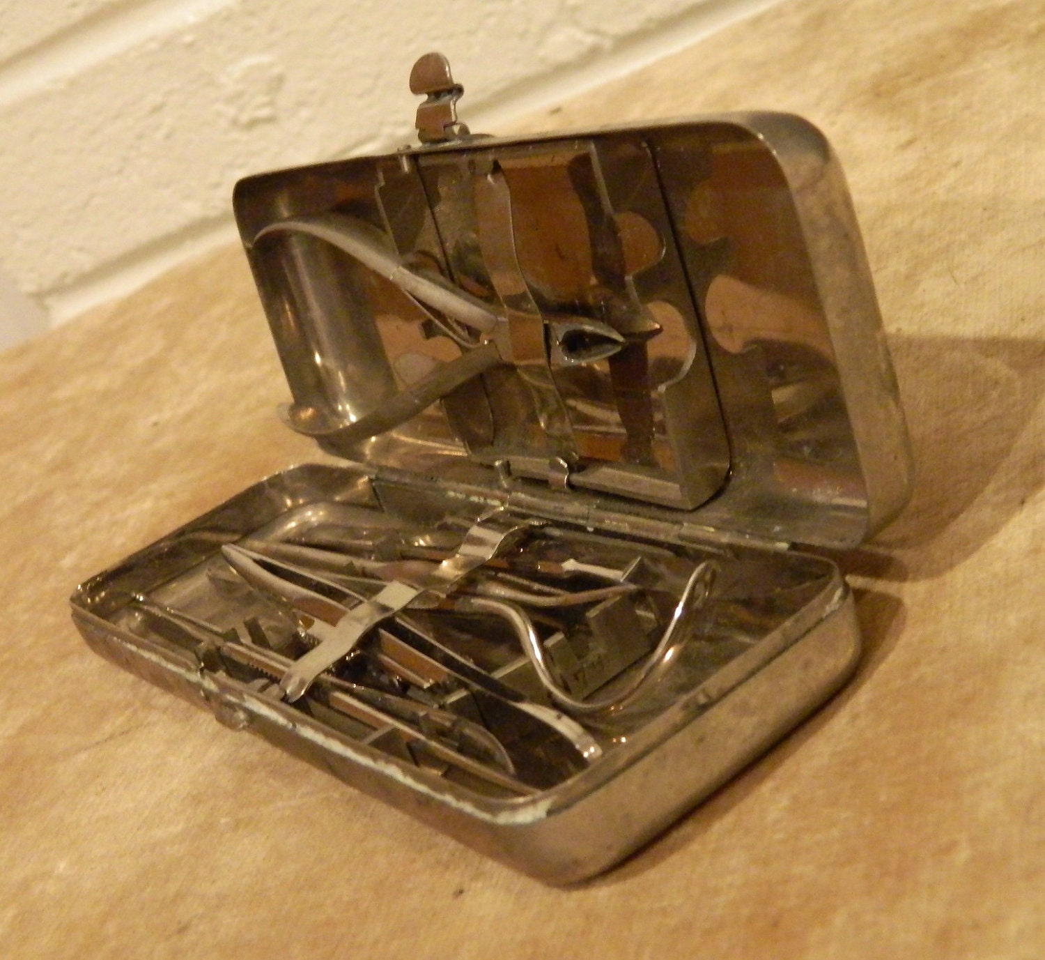 WWI field medic kit Doctors War medicine 1910s by ObjectRetro