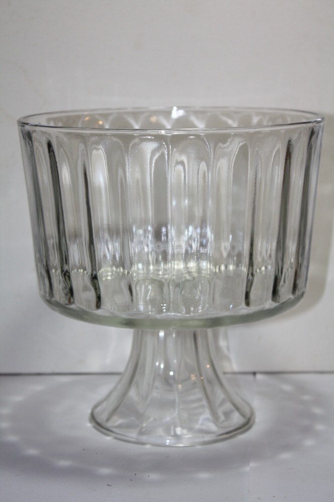 Vintage Glass Compote Trifle Bowl Punch or Dessert Bowl