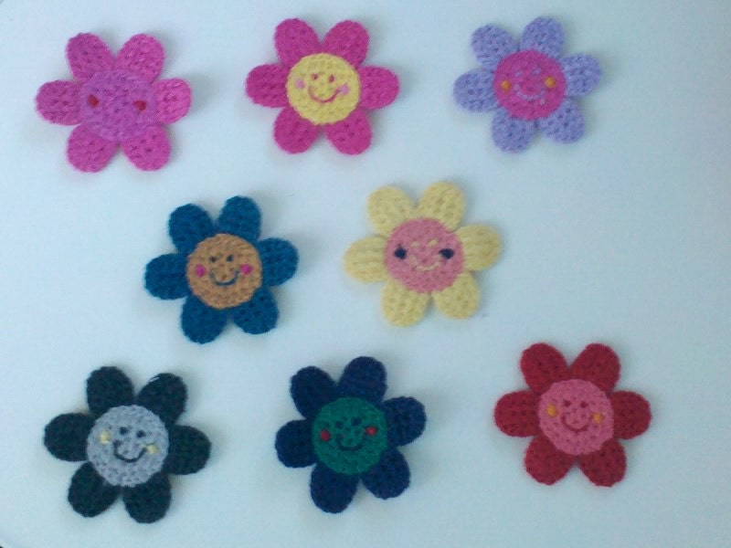 Spring deal 20% off 8 Crochet Flower Appliques Smiley Face