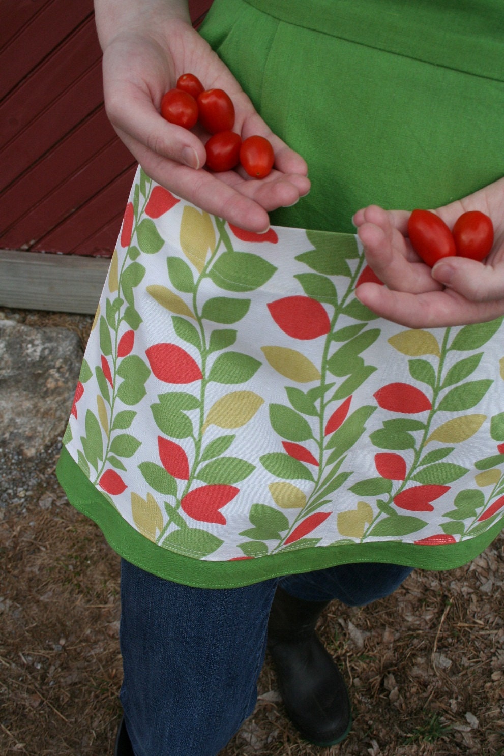 Gardening Apron/Gardening Smock Green Linen Size MEDIUM
