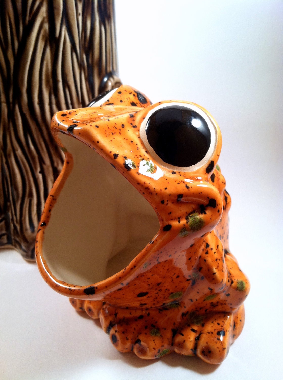 Vintage Ceramic Frog Sponge Holder Orange Marmalade by modclay