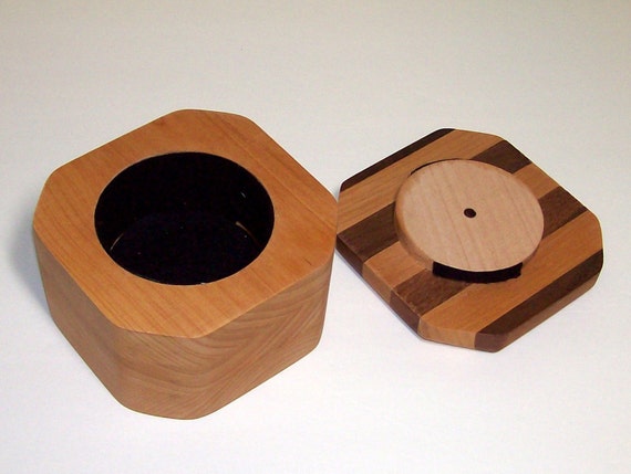 Octagon shape wood box with a circular center and laminated