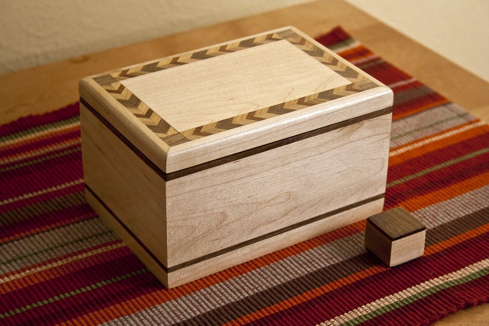 Secret locking stash box