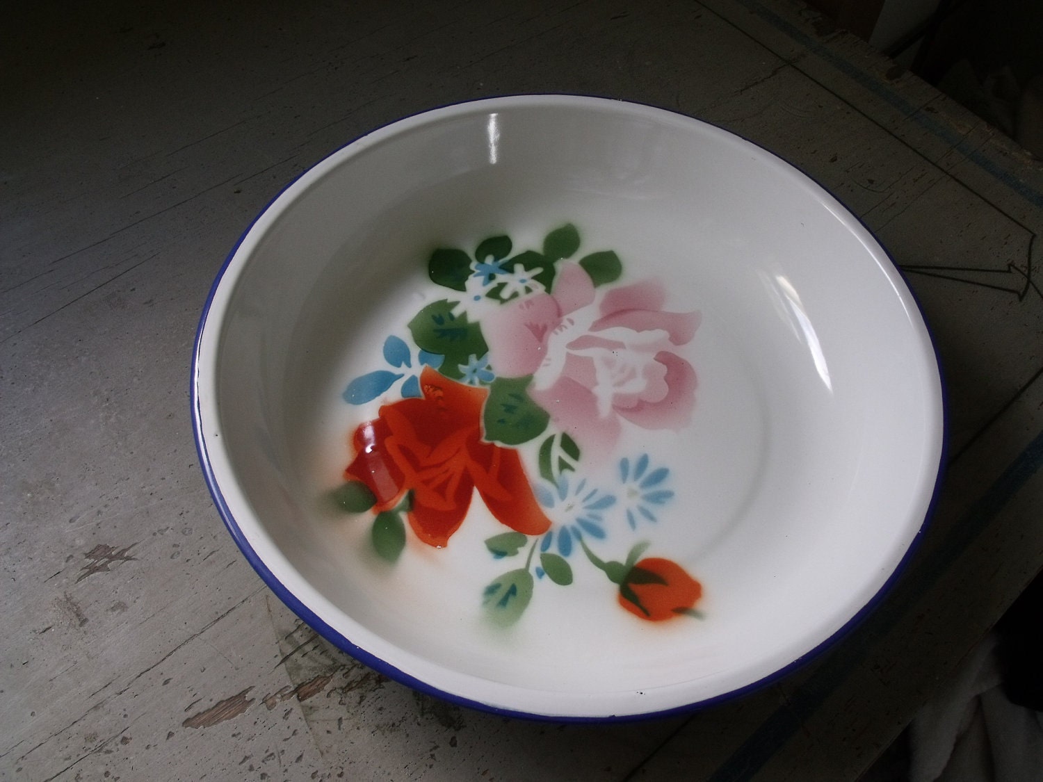 Vintage Butterfly Brand Enamelware Pie Pan