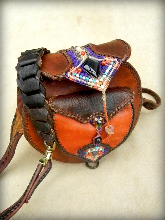 Leather Shoulder Bag Purse with Micro Macrame Inlay by Elquino