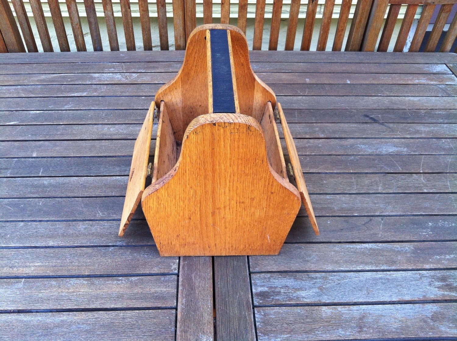 kiwi shoe shine box
