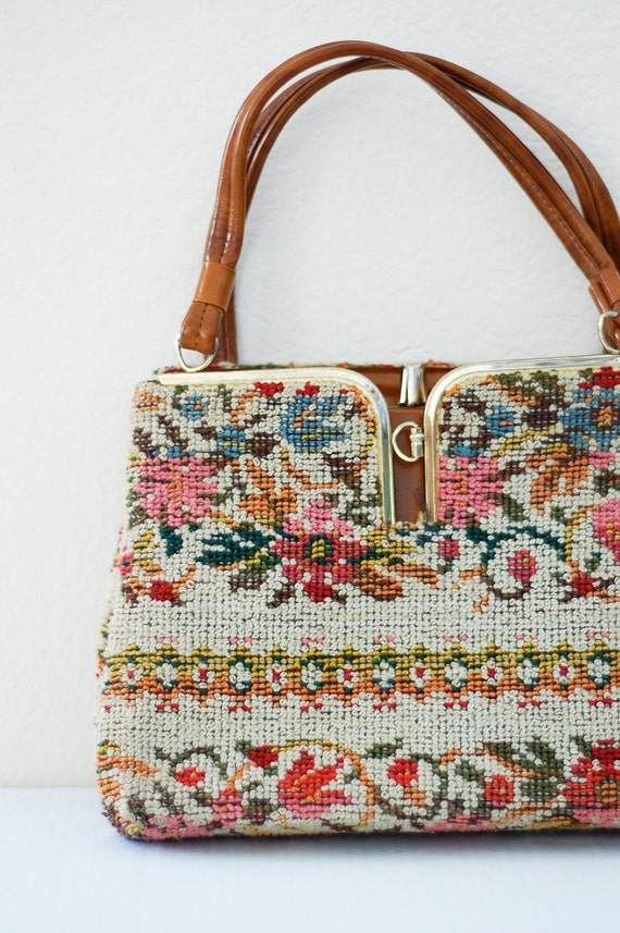 vintage carpetbag floral crewel handbag by arrowhwy on Etsy