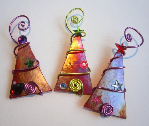 items similar to red tree trio glass ornaments wire items similar to red tree trio glass ornaments wire