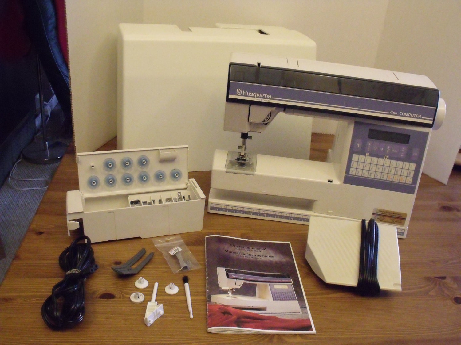 Husqvarna 400 Computer Sewing Machine PRICE REDUCED