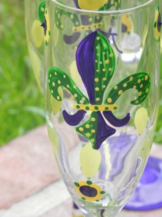 Mardi Gras champagne flutes