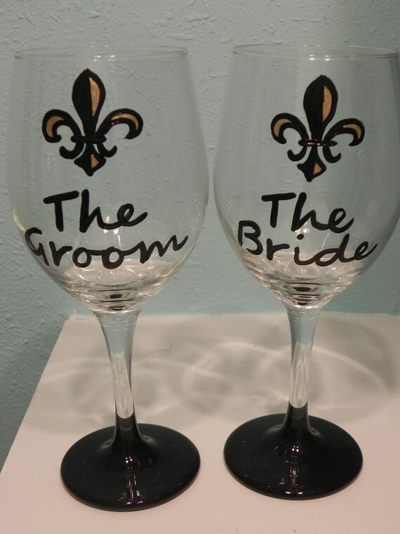 Black and Gold Bride and Groom Wine Glasses