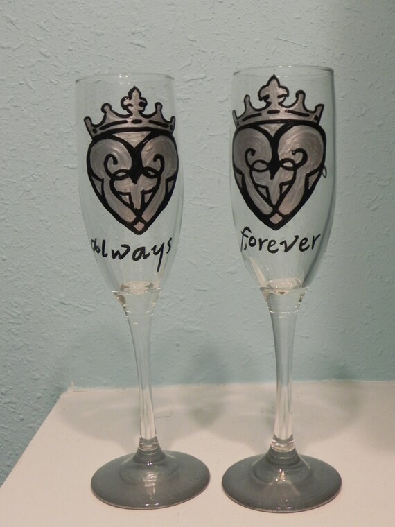 Celtic Heart champagne flutes