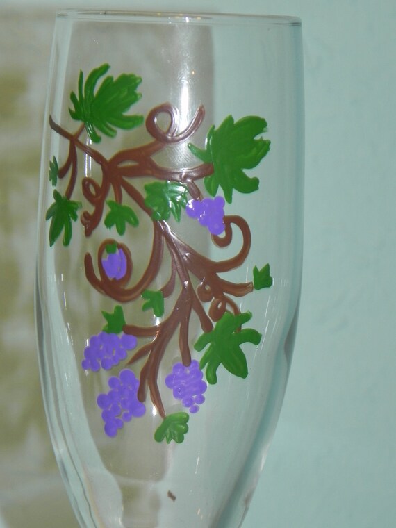 Grape Vine champagne flutes