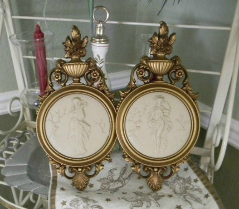 ViNTaGe SYROCO WALL PLaQuEs HaNGiNGs GOLD PaiR 2 SHaBBY CHiC