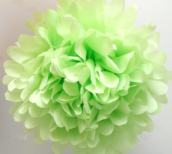 pistachio ... 1 Pom // Easter // Spring // Wedding // Party // Il_570xn