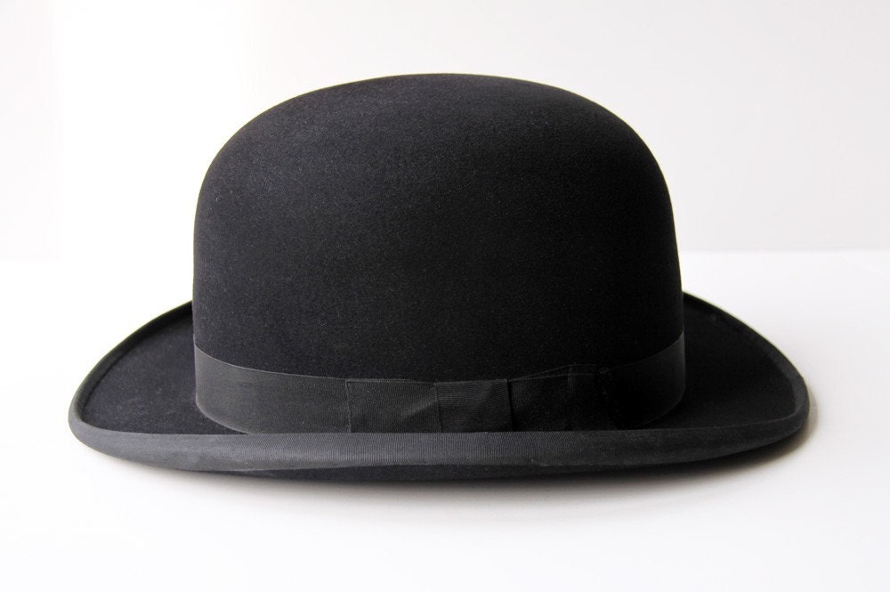 Bowler hat. Боулер дерби шляпа. Шляпа дерби мужская. Черная шляпа дерби. Кожаная шляпа Боулер мужская.
