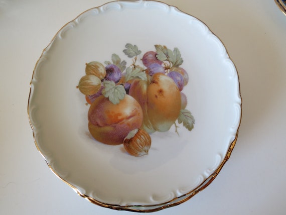 Bavaria Schumann Arzberg German Porcelain Fruit Plates