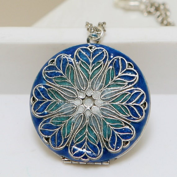 Locket Silver LocketBlue LocketResin by emmalocketshop on Etsy