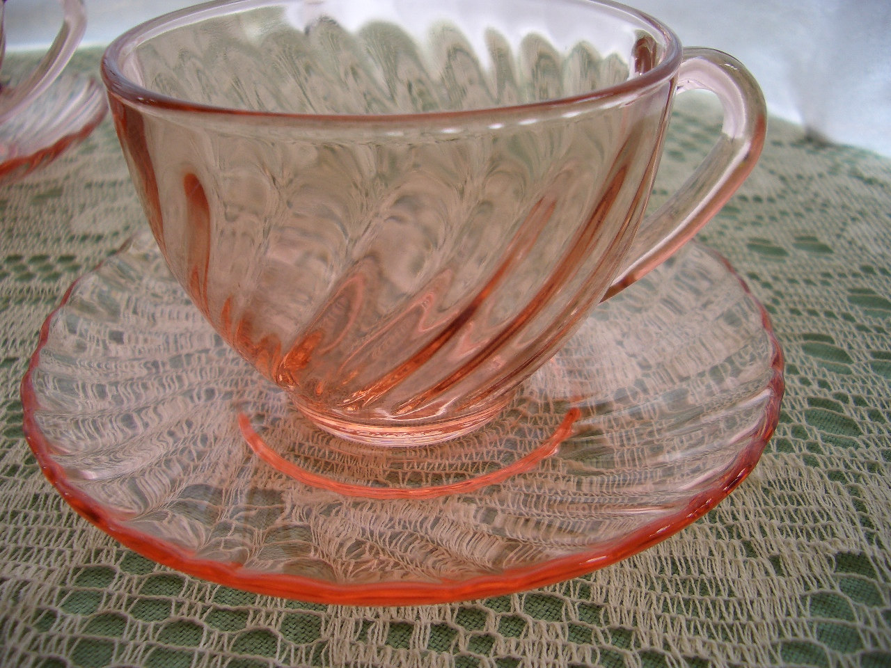 Vintage Arcoroc Pink Swirl Depression Glass Cup And Saucer 4 