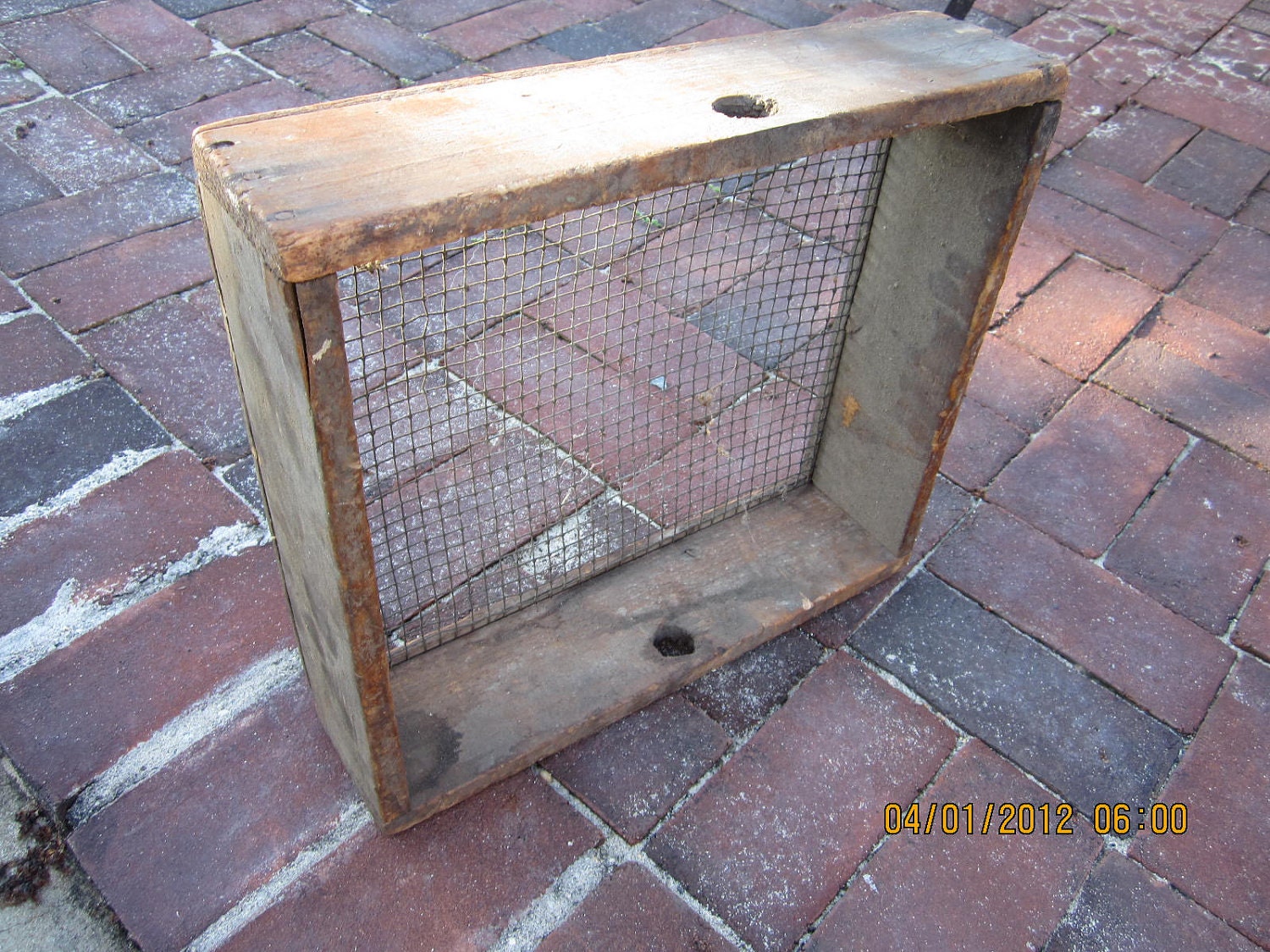 Vintage Antique sifter wood box sifting
