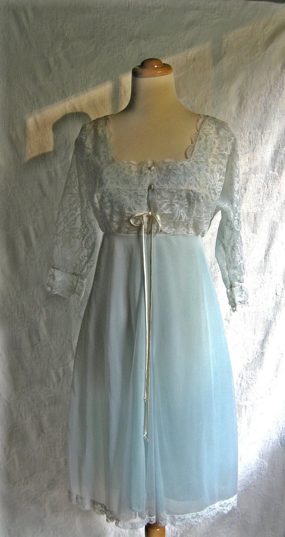 1960s Vintage OLGA PEIGNOIR SET: Robe and Nightgown Sleeping