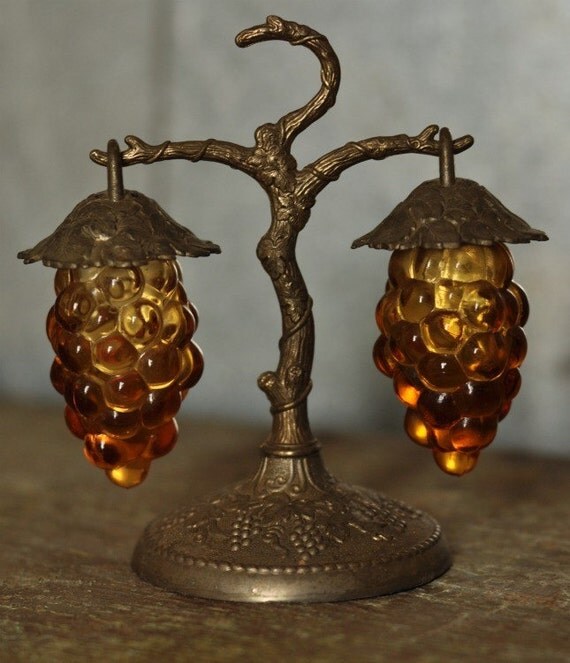 Vintage Amber Grape Hanging Salt and Pepper Shaker