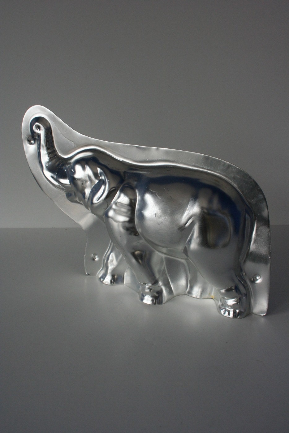 vintage wilton 3d elephant cake pan mold 1972