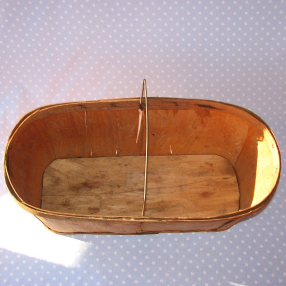 HUGE wood berry basket with handle