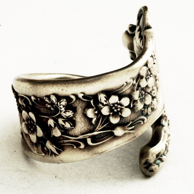 Sterling Silver Spoon Ring Vintage Art Nouveau Floral by Spoonier