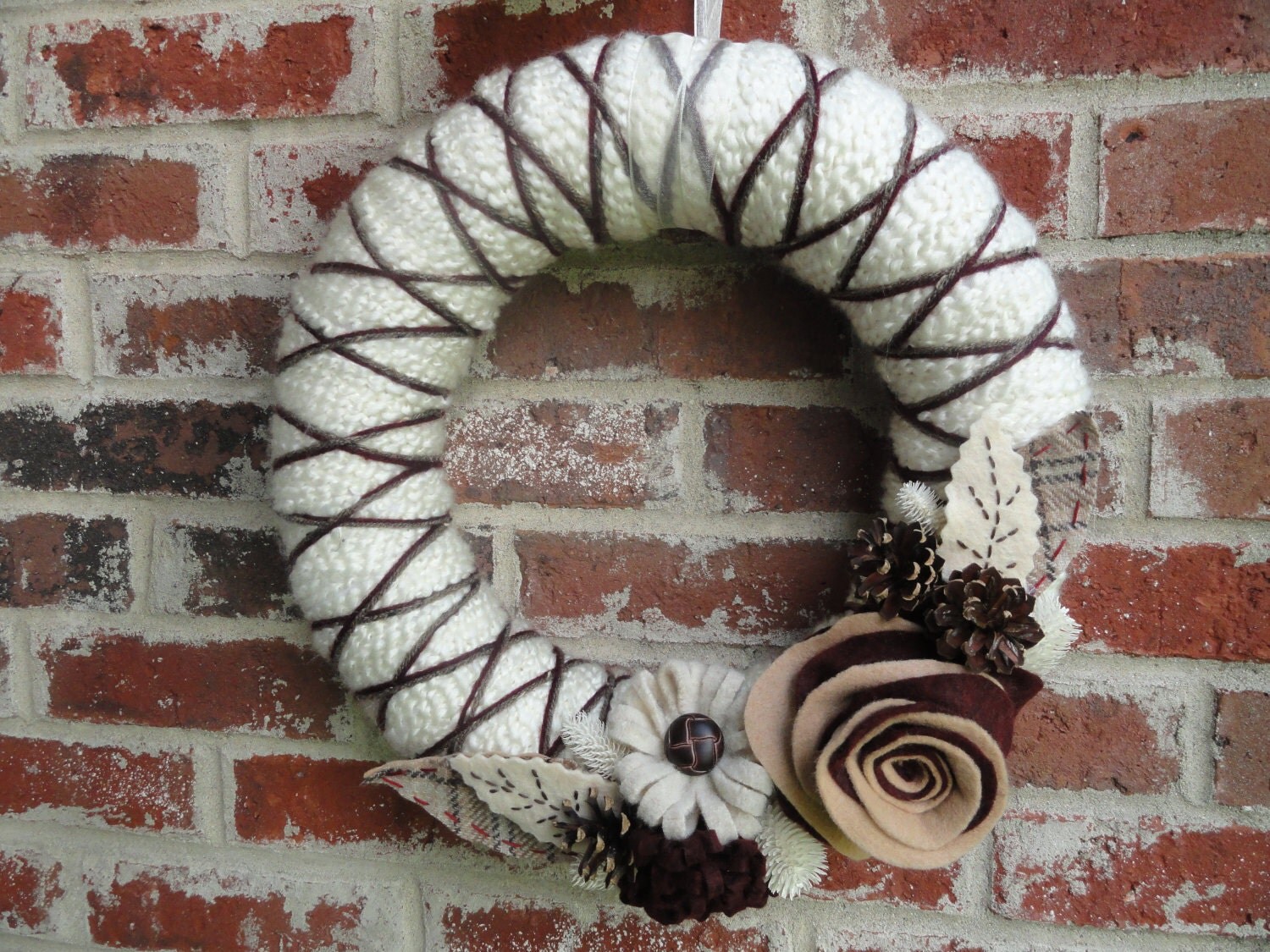 Yarn Wreath with Felt Flower 14 in Rustic Rita Fall/Winter